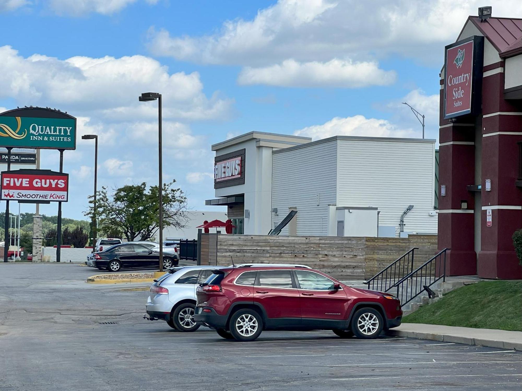Countryside Suites Kansas City Independence I-70 East Sports Complex Hotel Exterior foto